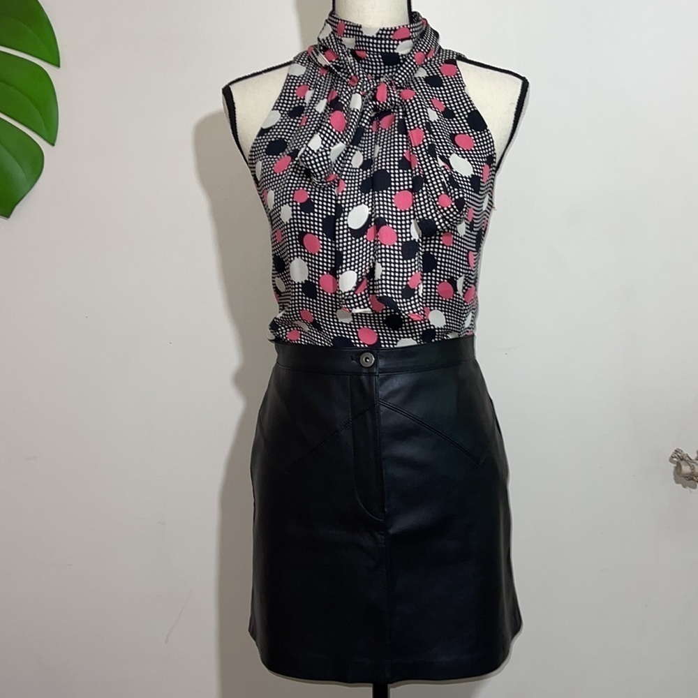 BB Dakota Keep Livin Vegan Faux Leather Mini Skirt in Black size 4 NWT - Picture 10 of 16